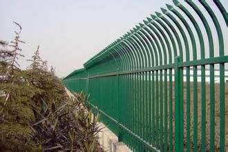 厂家生产围墙护栏，围墙栏杆小区护栏欢迎浅谈